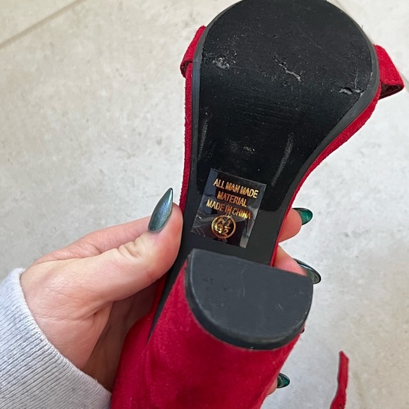 Ruby red heels - Picture 2 of 2